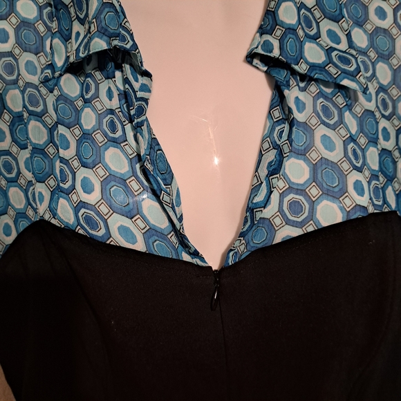 Dressbarn blouse with attached corset. Size Large - Picture 4 of 12